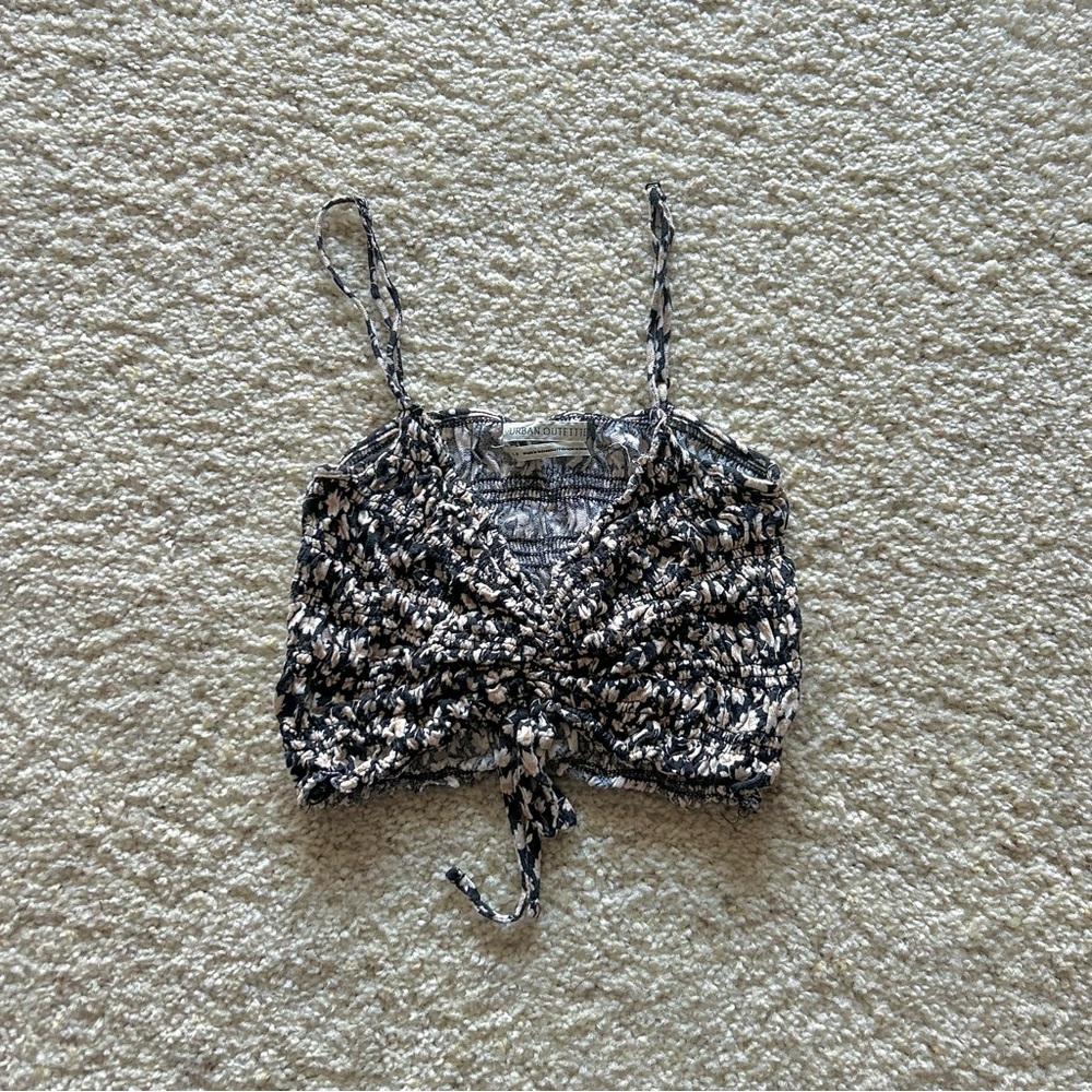 Black Urban Outfitters Cropped Cinched Floral Tank